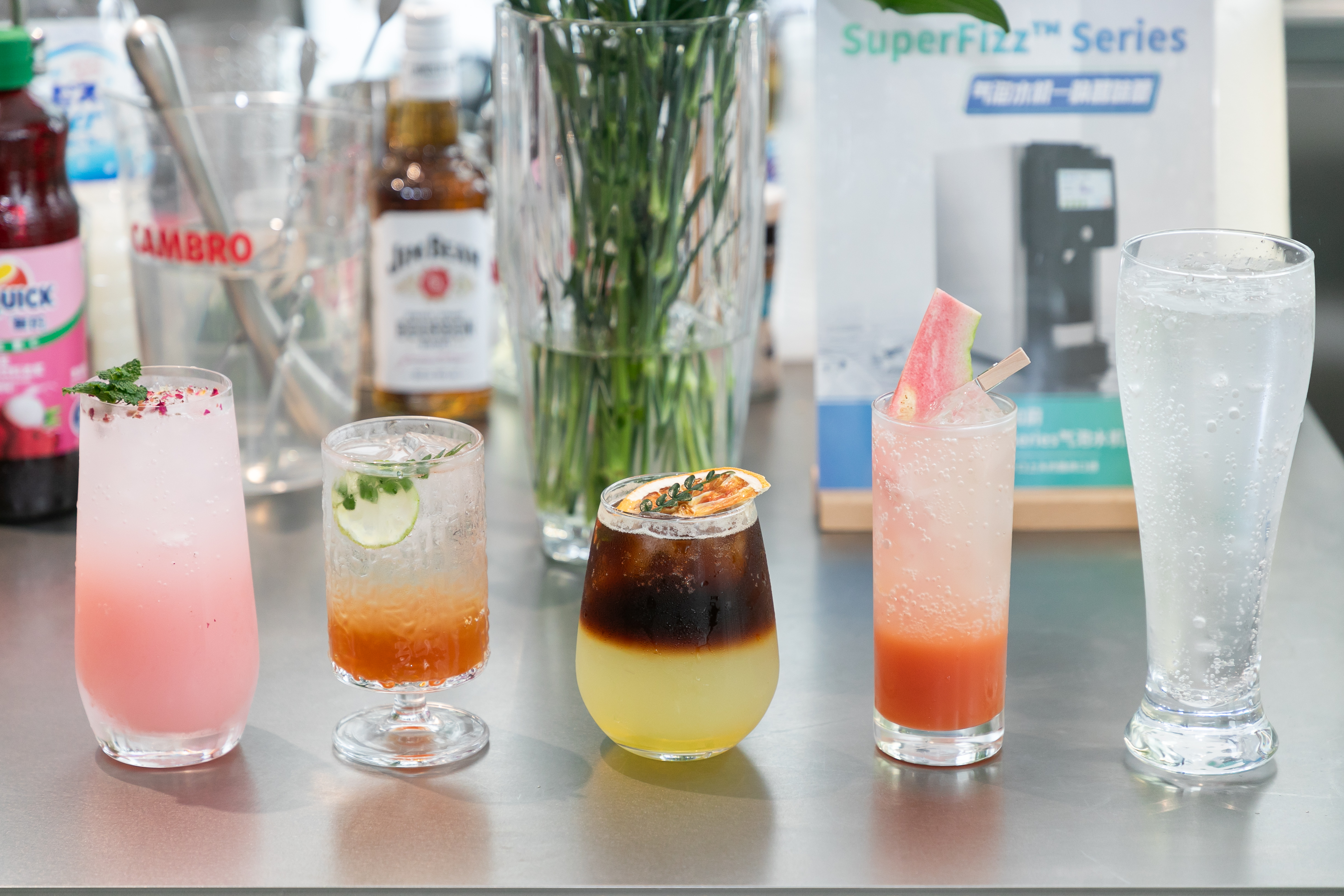 气泡玩出新花样！美知蔚SuperFizz™携五款特调亮相广州野步厨房